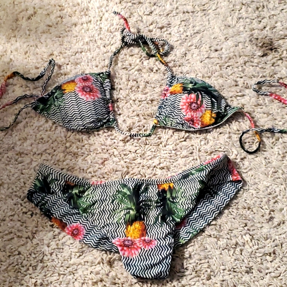PH Bikini